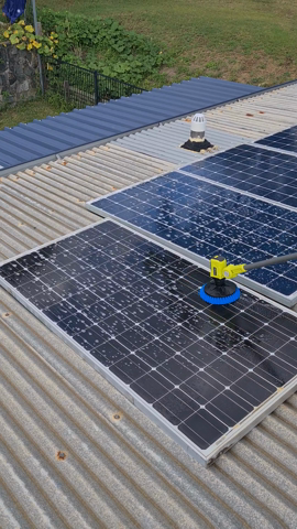 Cleaning solar panels with ease thanks to the Ryobi 18v Cordless Telescopic Power Scrubber 