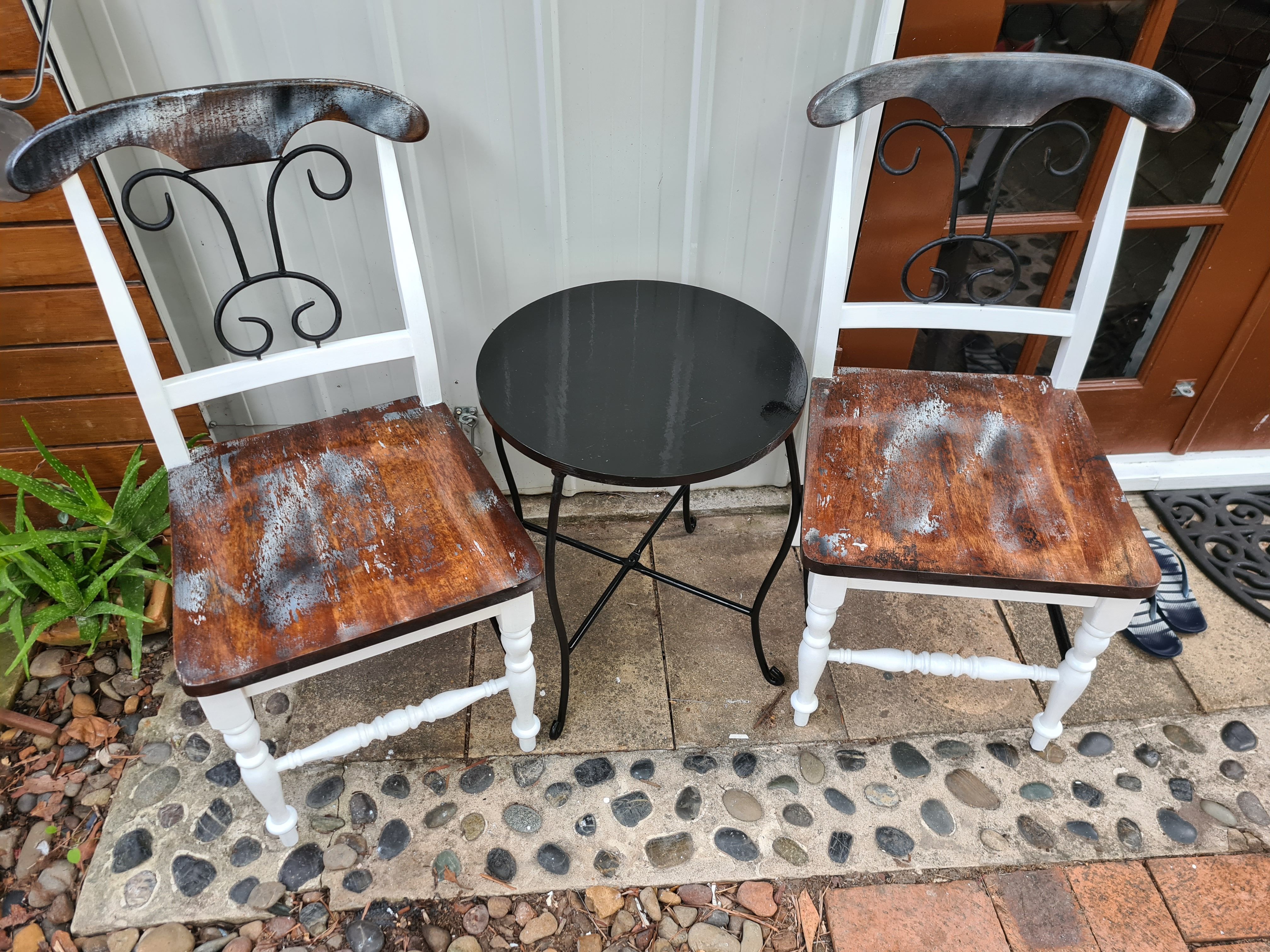 Upcycled some chairs and a table that were collecting dust